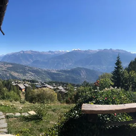 Chalet Les Genets Chalet *